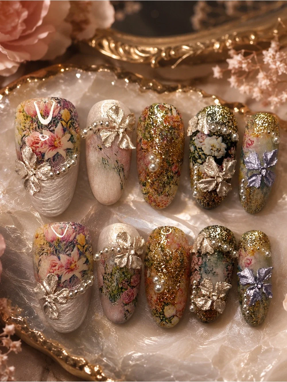 🌸 Vintage Floral Pearl Press-On Nails 🌸